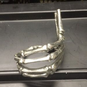 Skeleton hand bracelet